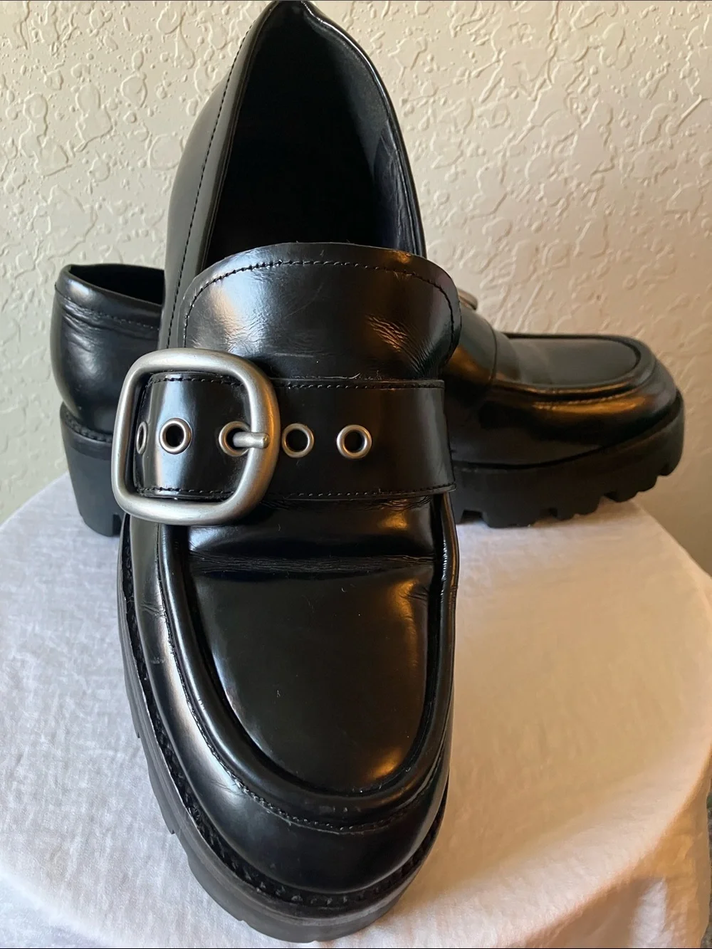 Coach: Black Grand (G2448) Leather Silver Tone Buckle Lug Loafer Slip-On Shoe- 9